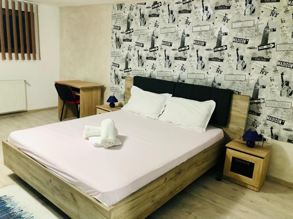Central Park - Big Apartment - 3 Rooms - Free Parking T5 Temeşvar Dış mekan fotoğraf